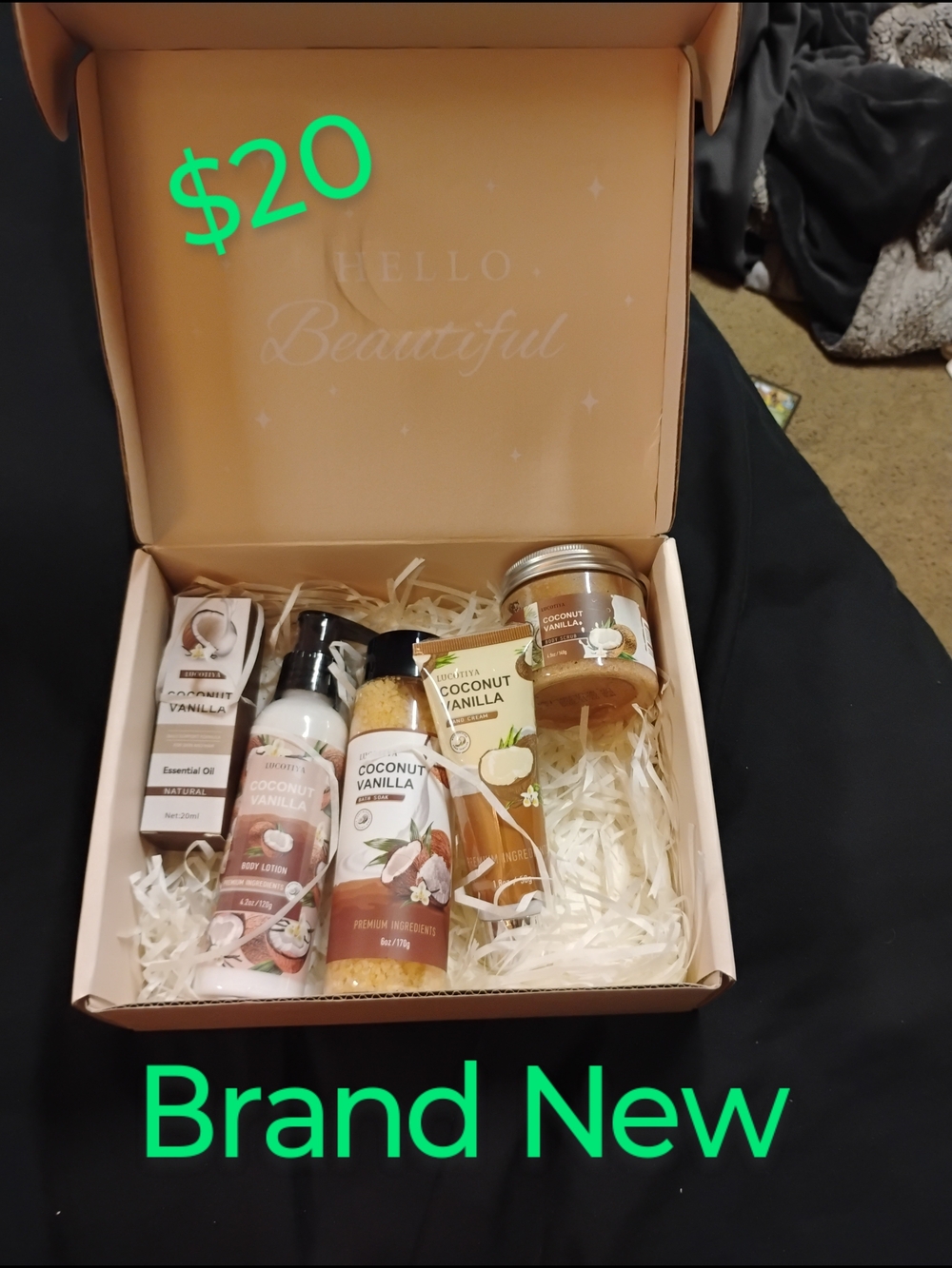Coconut Vanilla Body Care Gift Set — Cream Packaging
